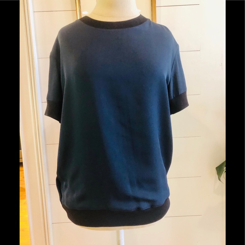 Beautiful Vince Silk Navy Blouse